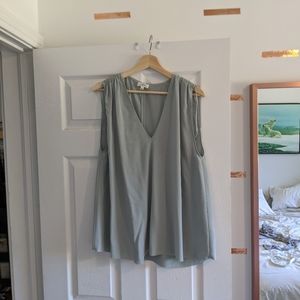 Aritzia Wilfred V Neck Blouse